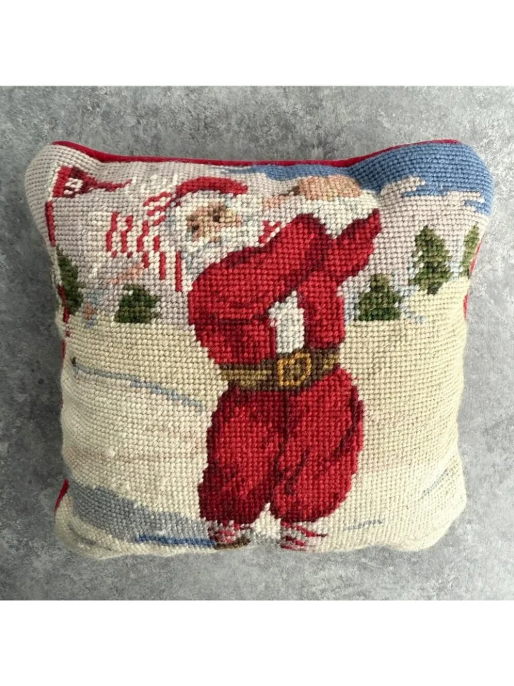 Vintage Needlepoint Christmas Pillow Santa Golfing 9